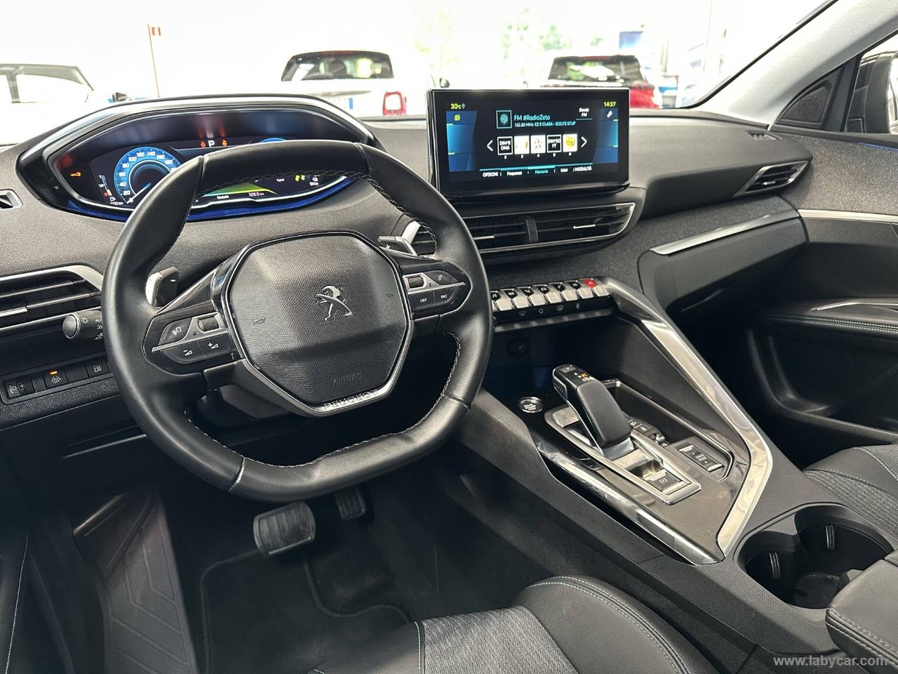 PEUGEOT 3008 Hybrid 225 e-EAT8 Allure Pack