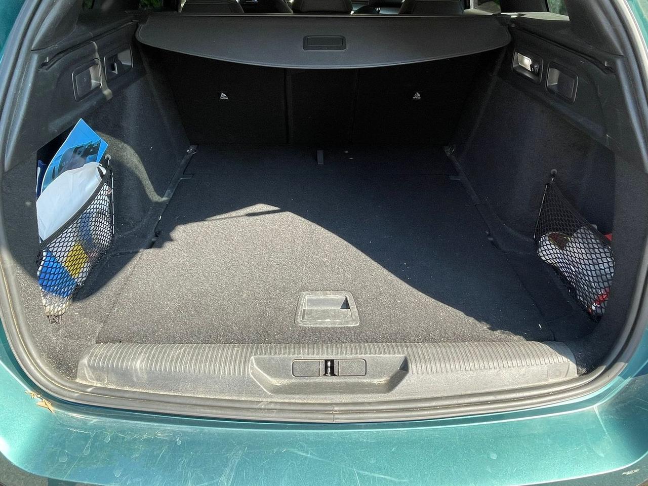 Peugeot 308 Allure 1.5 Blue HDI 130 #11107