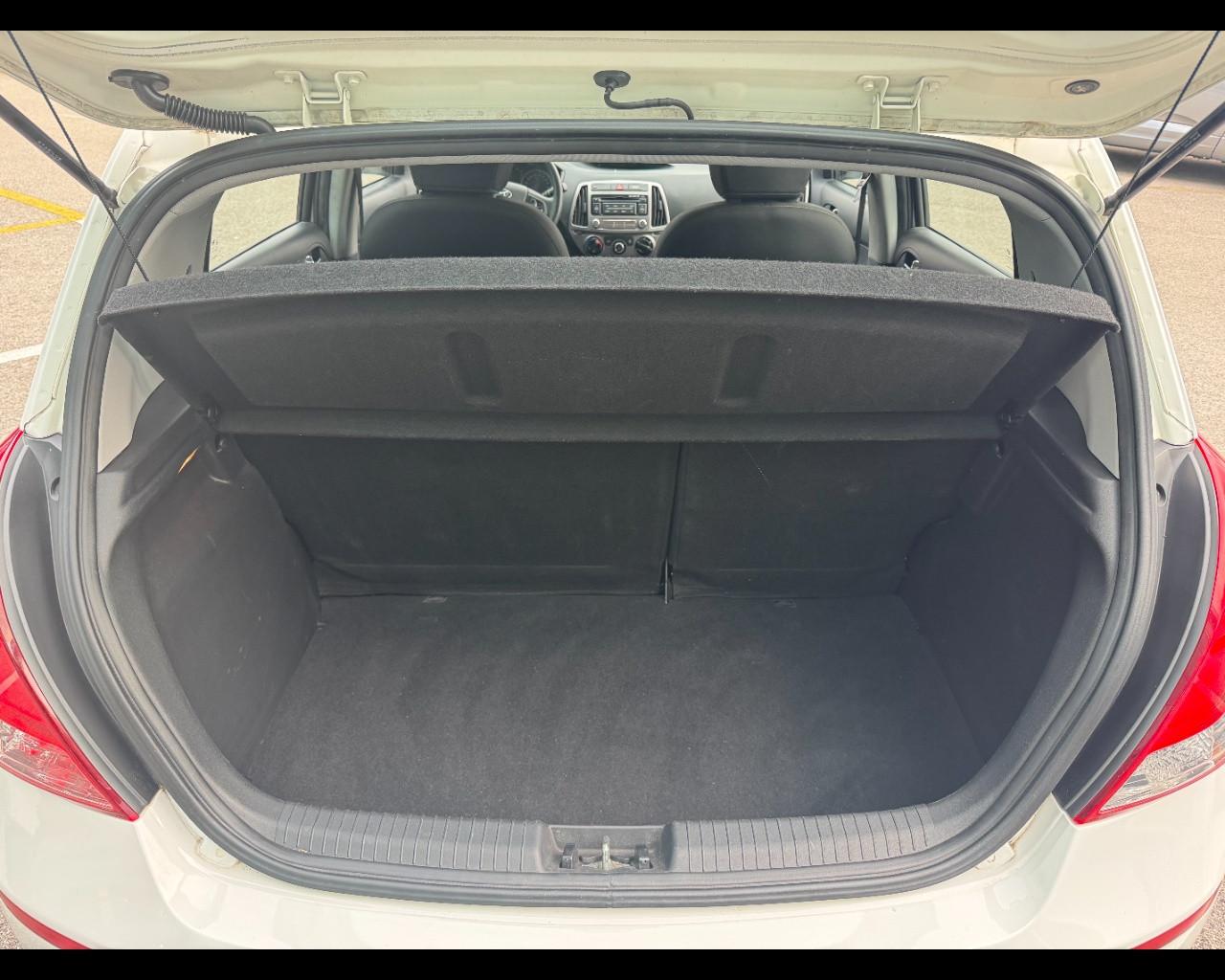 HYUNDAI i20 - i20 1.2 5p. Classic