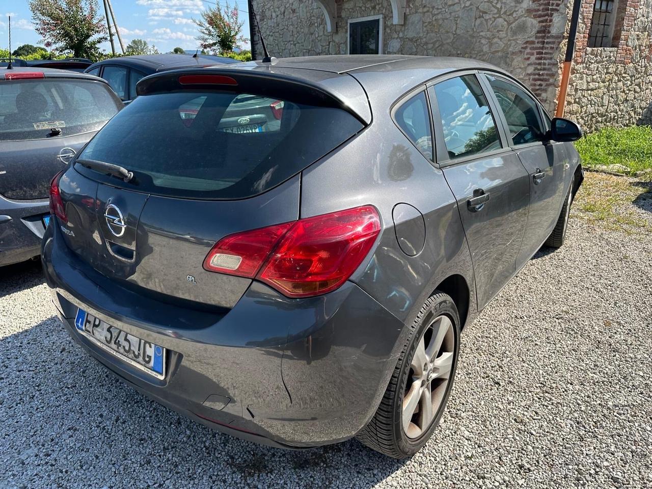 Opel Astra 1.4 GPL 2033 EXPORT / COMMERCIANTI