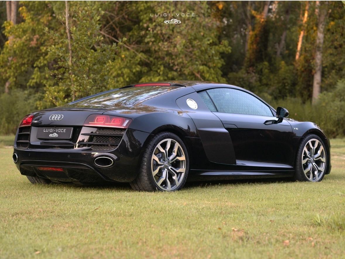 Audi R8 5.2 V10 FSI quattro R tronic