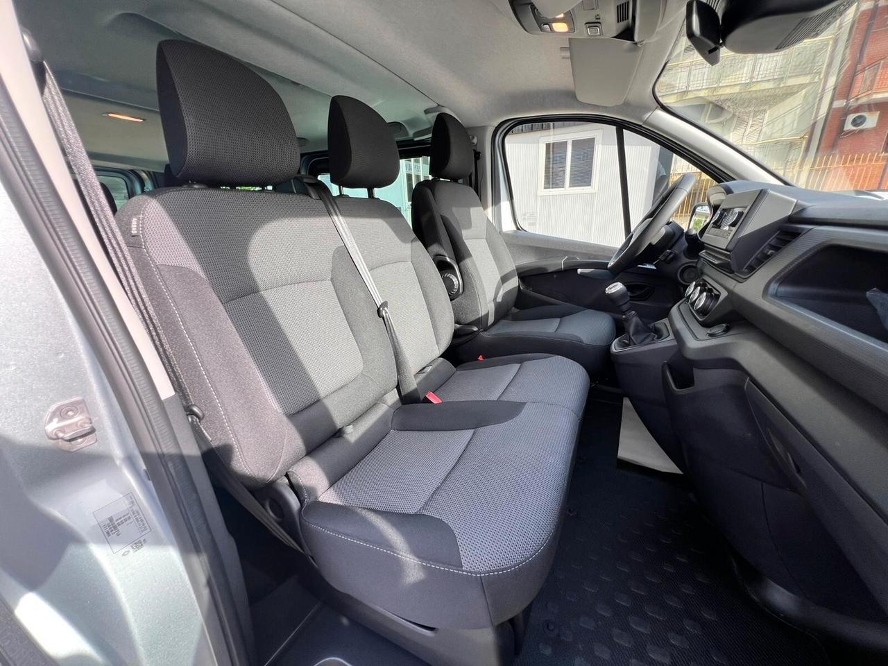Renault Trafic BluedCi 150CV MY 24 9 POSTI PC-TN Authentic