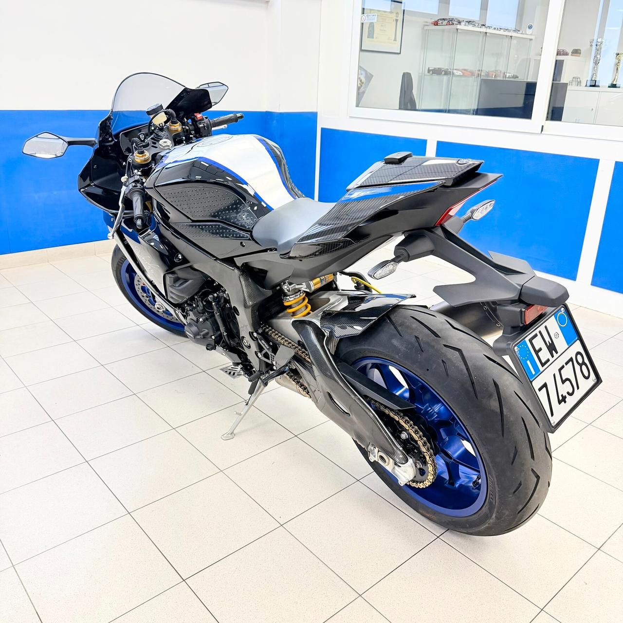 Yamaha YZF-R1M M