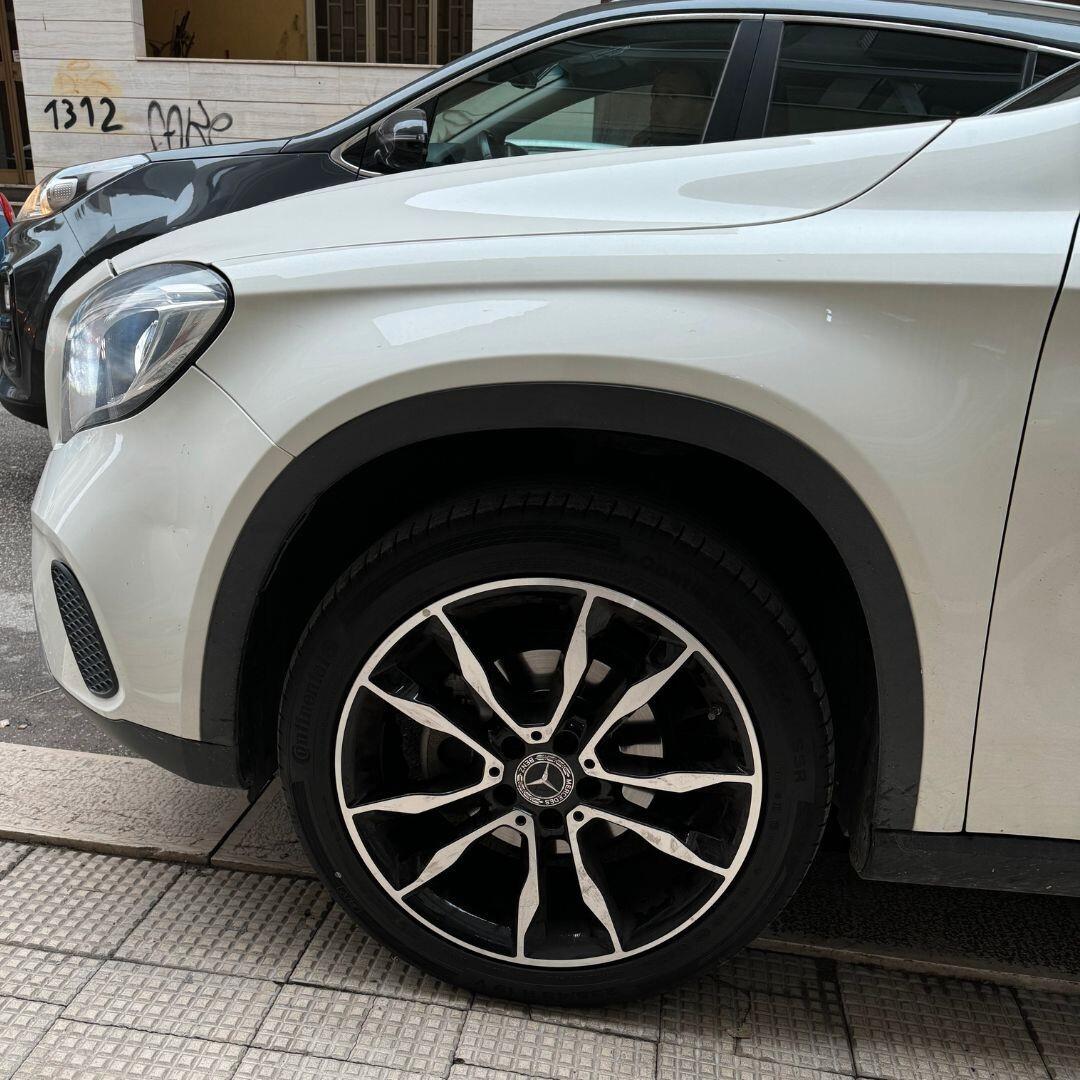 Mercedes GLA 180 d Sport **CERTIFICATA**