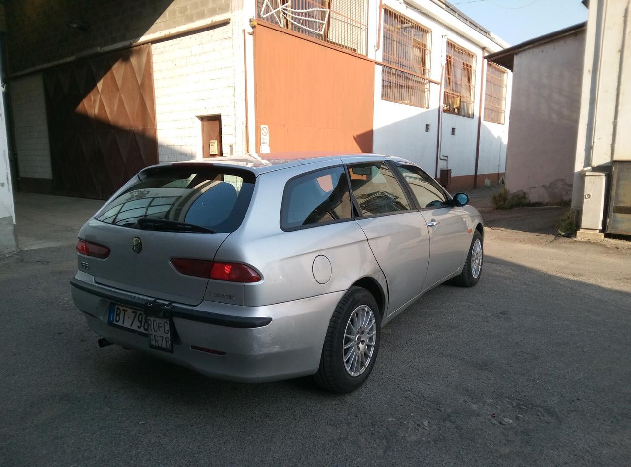 Alfa Romeo 156 1.6i 16V Twin Spark cat Sportwagon Progression