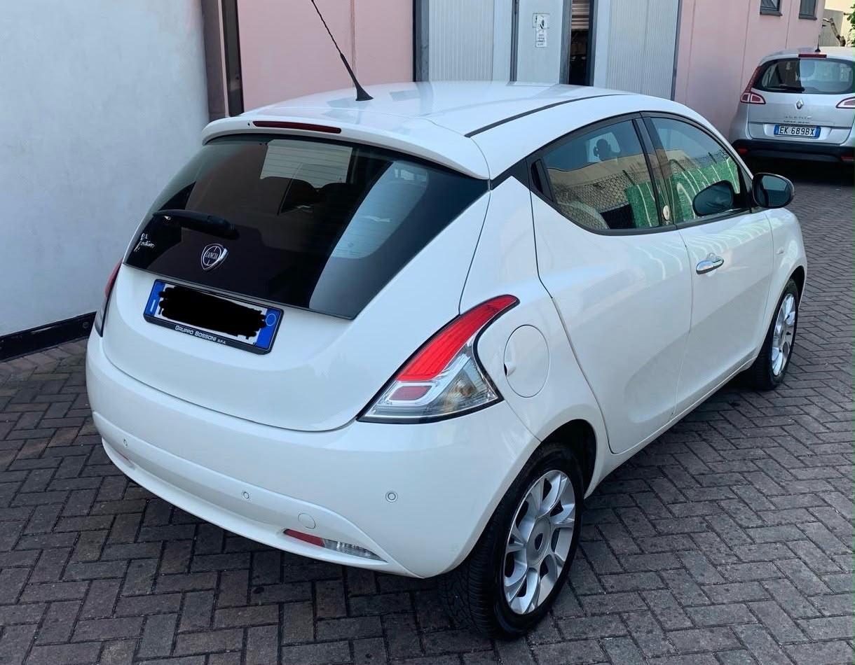 Lancia Ypsilon 1.2 69 CV 5 porte GPL Ecochic Mya