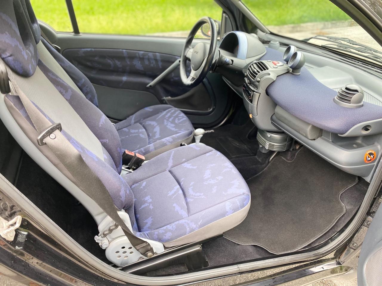 Smart ForTwo 700 coupé pure (45 kW)
