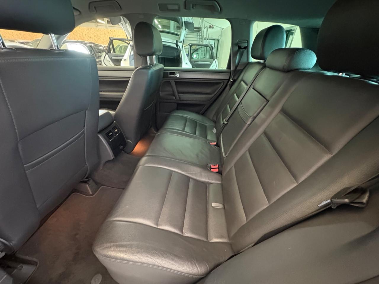 Volkswagen Touareg 3.0 TDI tiptronic 2010