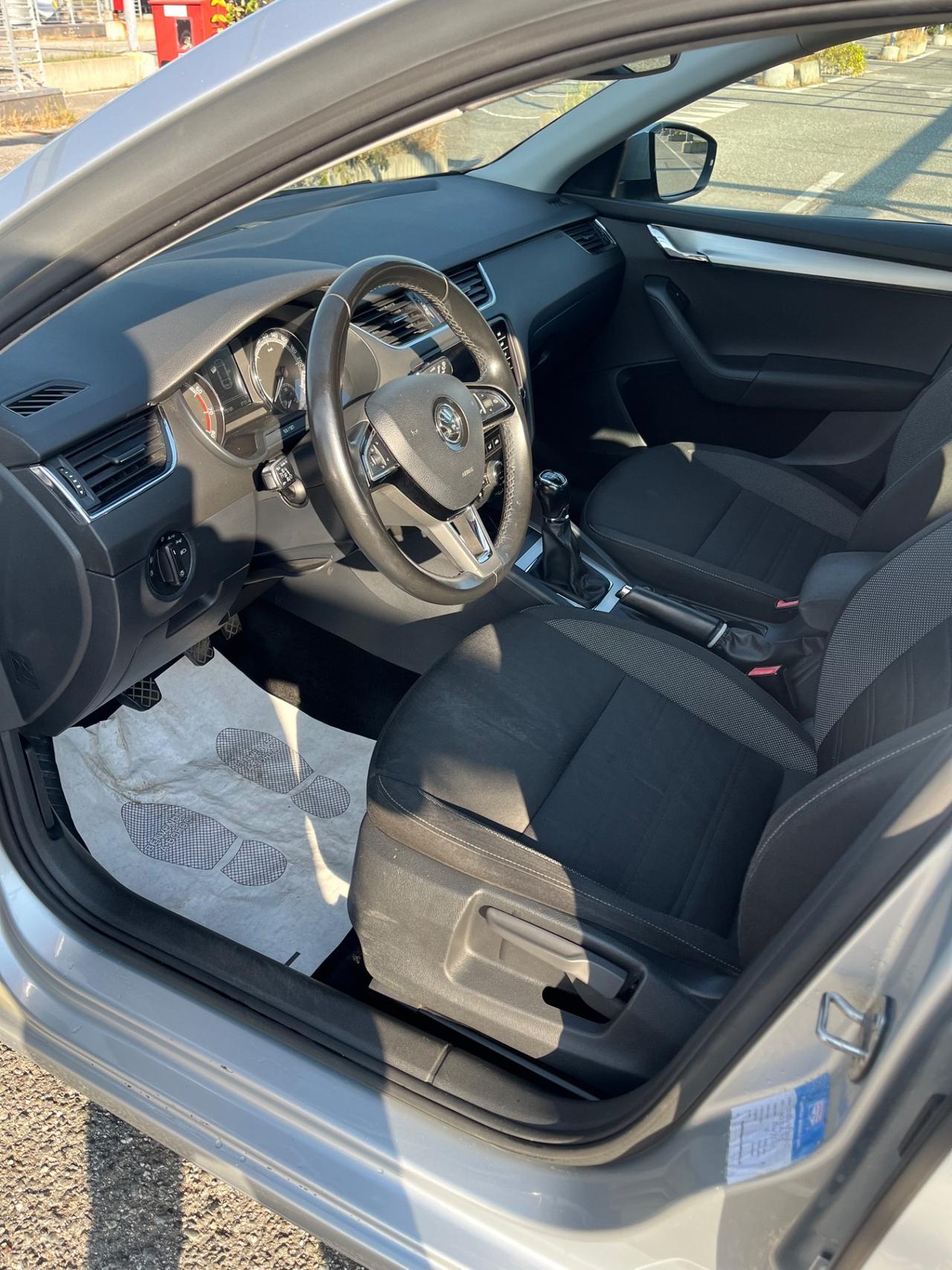 Skoda Octavia 1.0 TSI Wagon Executive