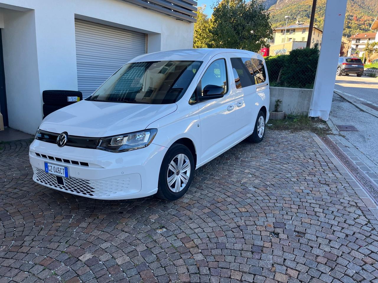 VOLKSWAGEN CADDY MAXI 7 POSTI