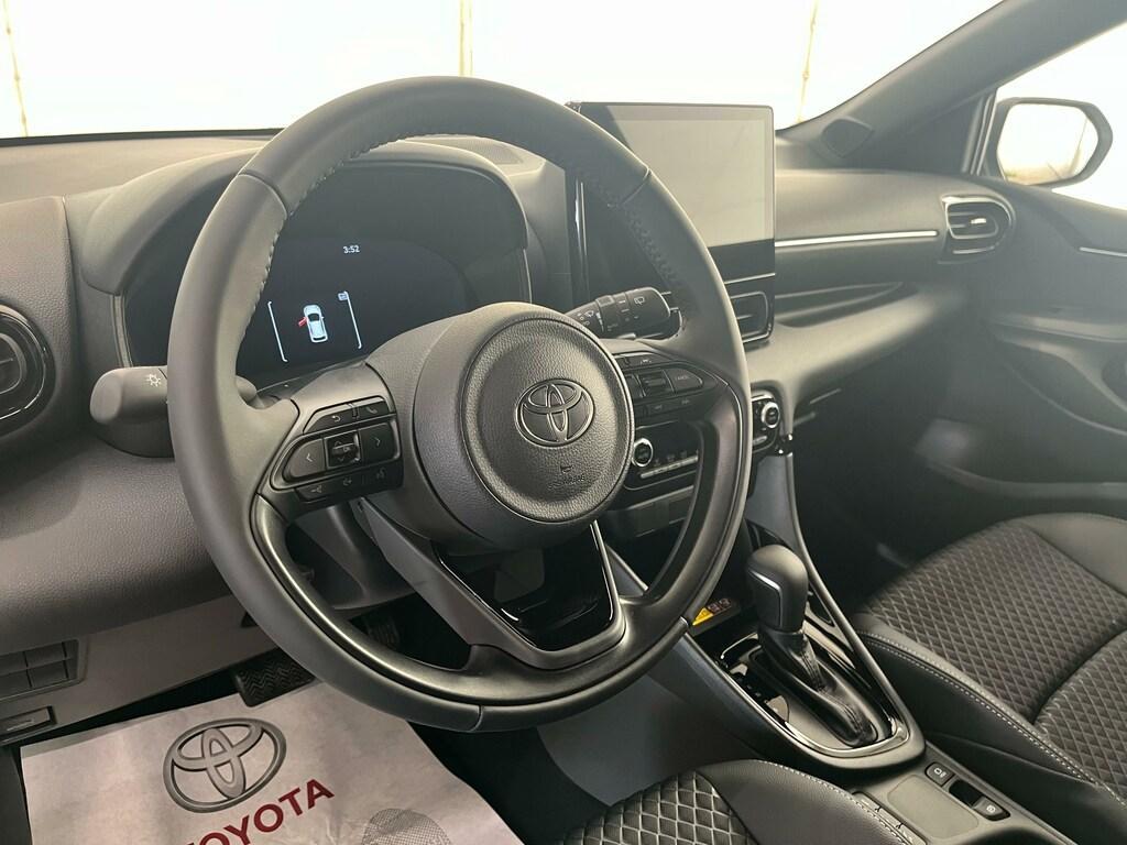 Toyota Yaris 1.5 Hybrid 130 Lounge E-CVT