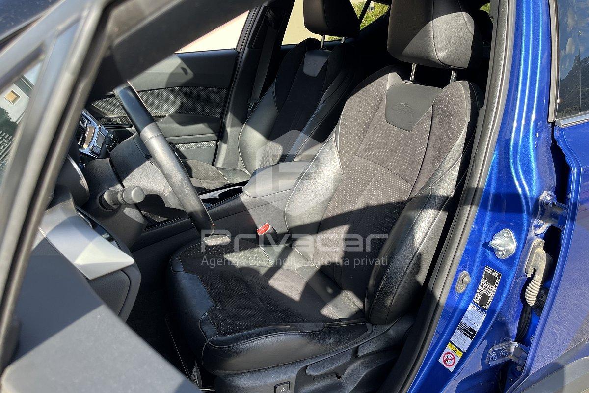 TOYOTA C-HR 1.8 Hybrid E-CVT Lounge