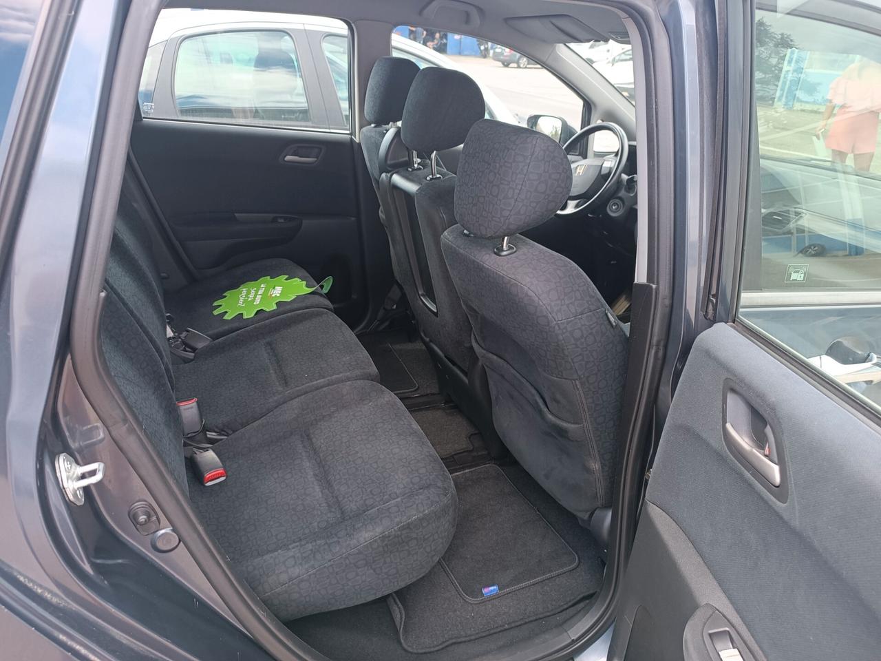 Honda FR-V 1.7 16V VTEC Comfort Plus