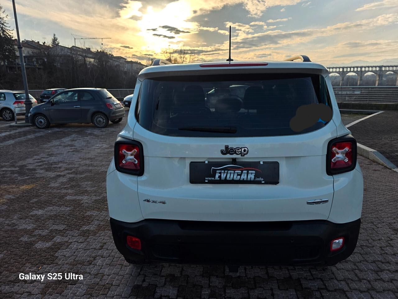 Renegade 2.0 Mjt 4x4 Sport valutiamo usato /scambio