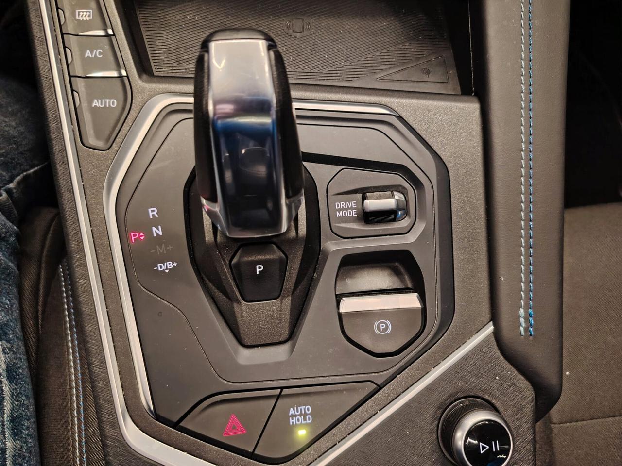 Lynk&co 01 PHEV