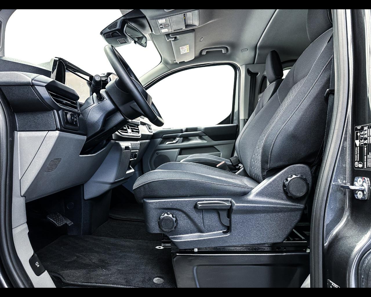 FORD Tourneo Custom 2ªs - Tourneo Custom 320 2.0 EcoBlue 170CV aut. AWD PC Titanium