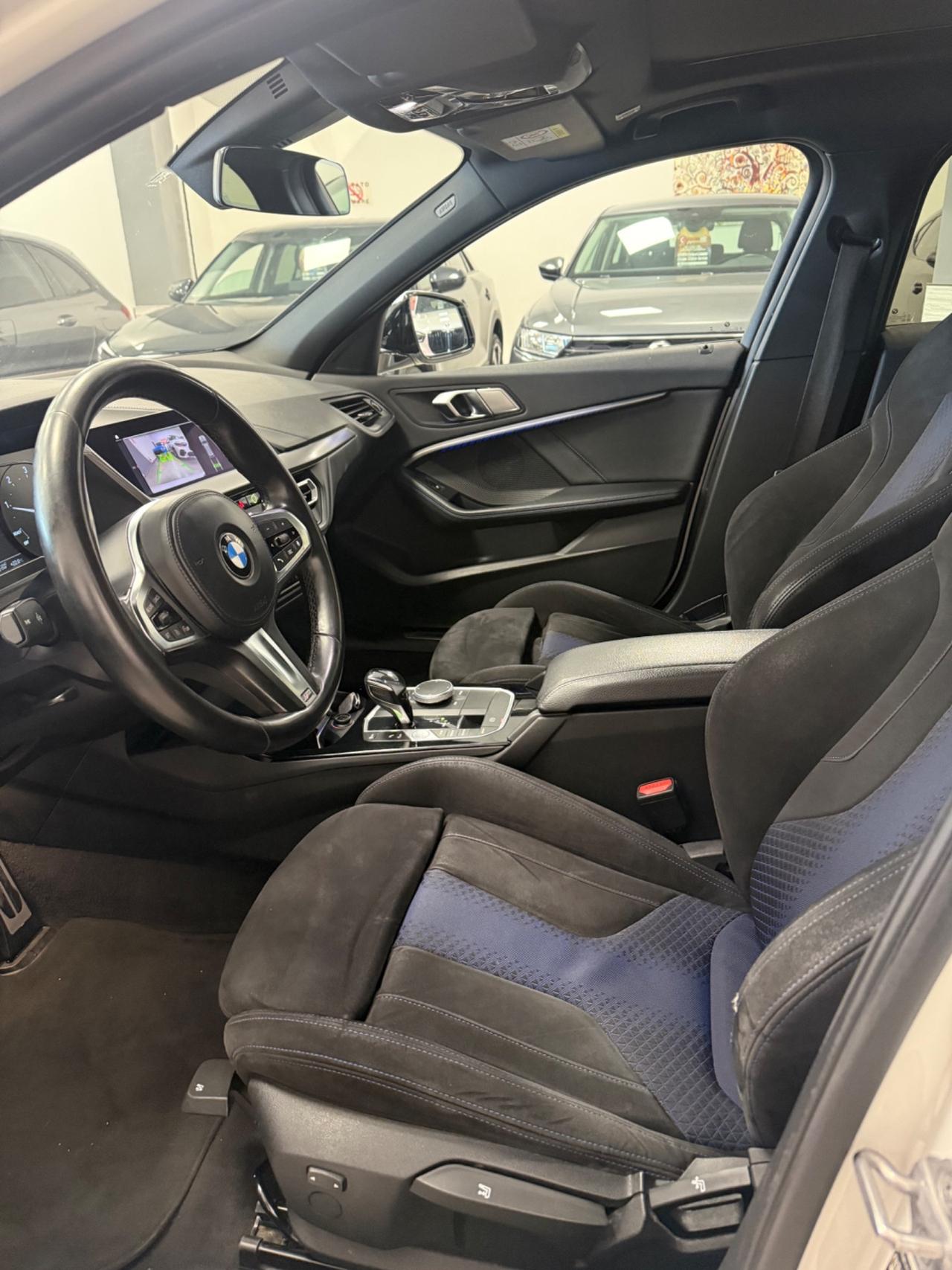 Bmw 116 116d 5p. Msport