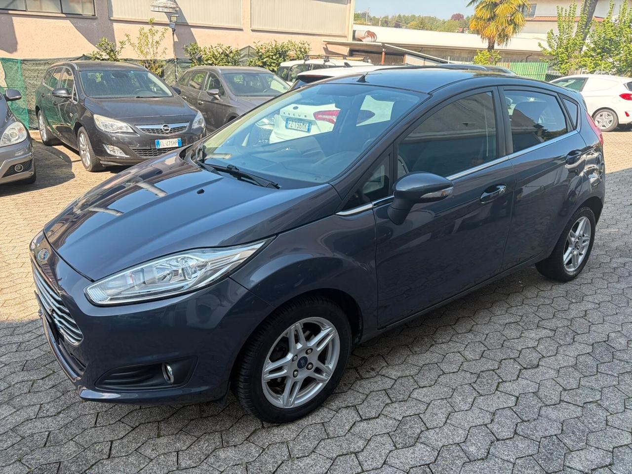 Ford Fiesta 1.4 5 porte Bz.- GPL Business*EURO5*NEOPATENTATI