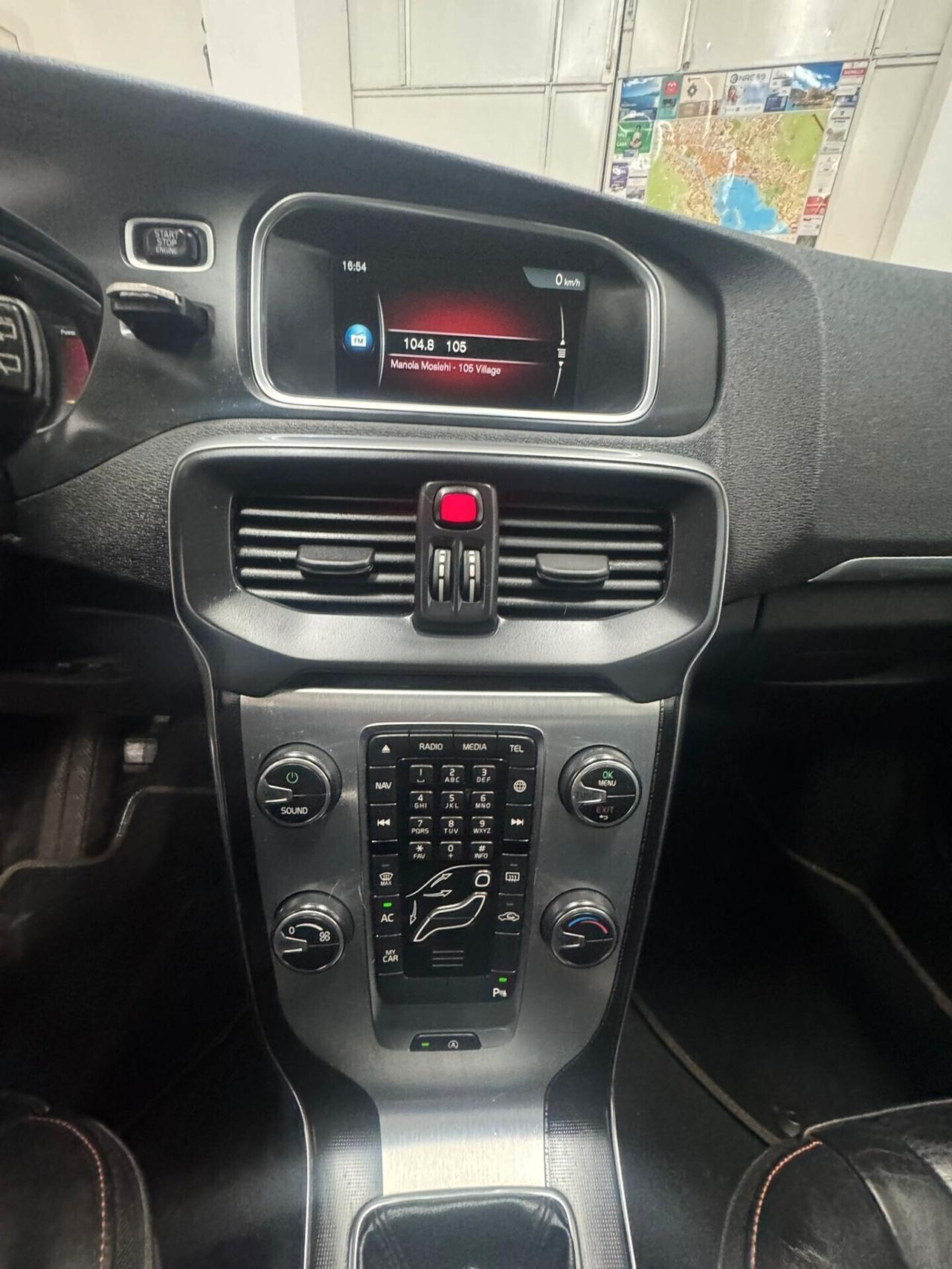 Volvo V40 D2 1.6 Summum