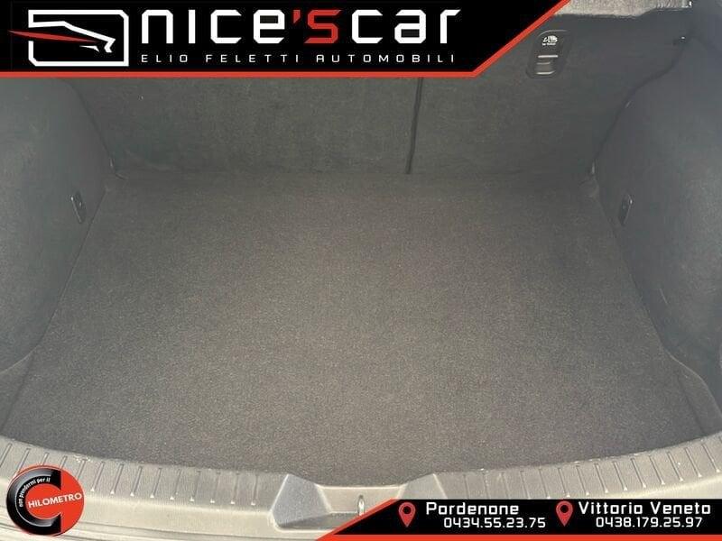 Mazda Mazda3 2.2 Skyactiv-D Exceed