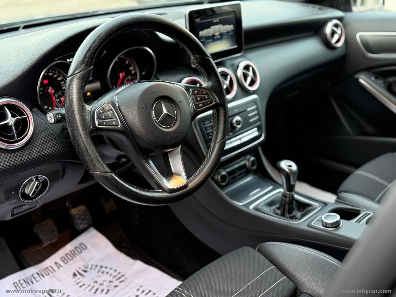 MERCEDES-BENZ A 180 d Premium