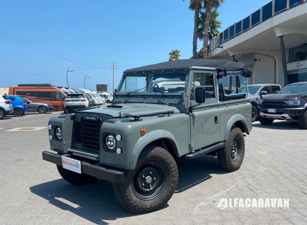 Land Rover Series III