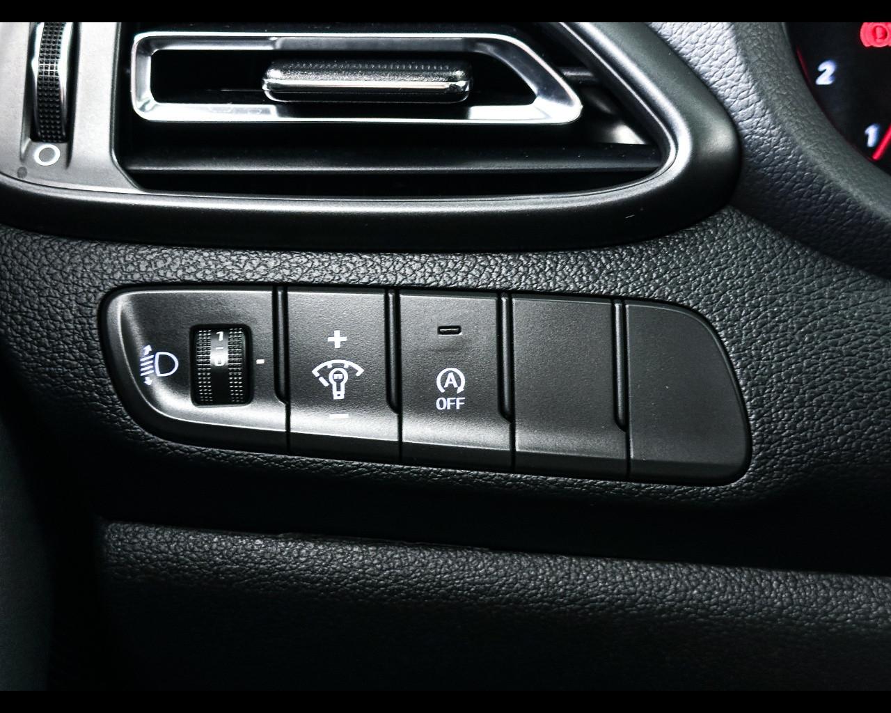 HYUNDAI i30 3ª serie - i30 1.0 T-GDI iMT 48V 5 porte N-Line