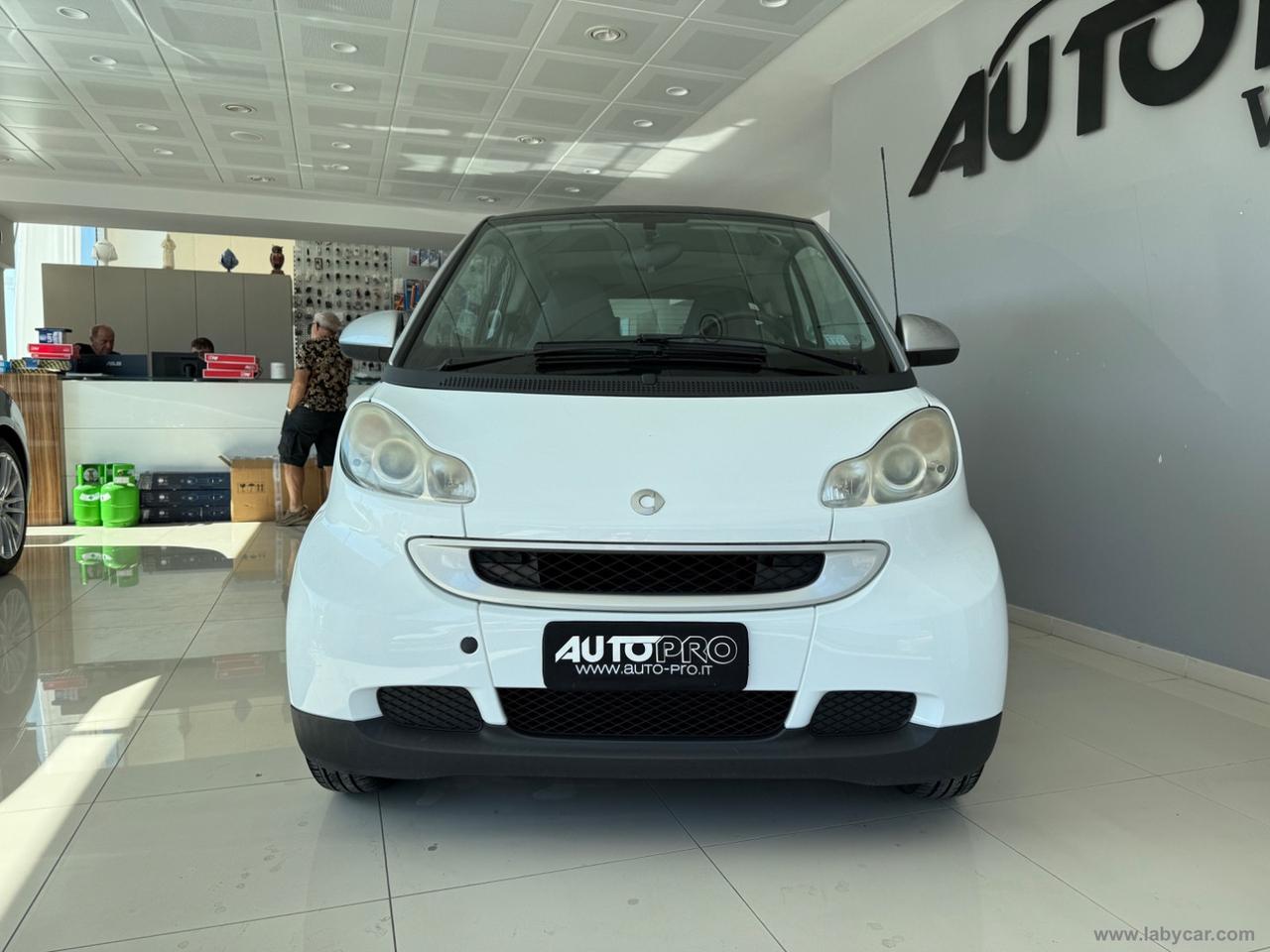 SMART fortwo 1000 52 kW MHD coupé pure