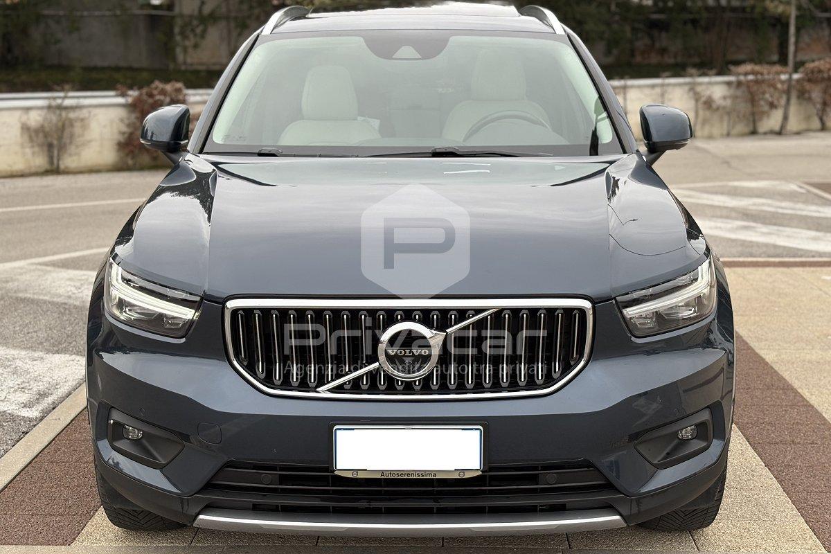 VOLVO XC40 B4 AWD Geartronic Momentum Pro