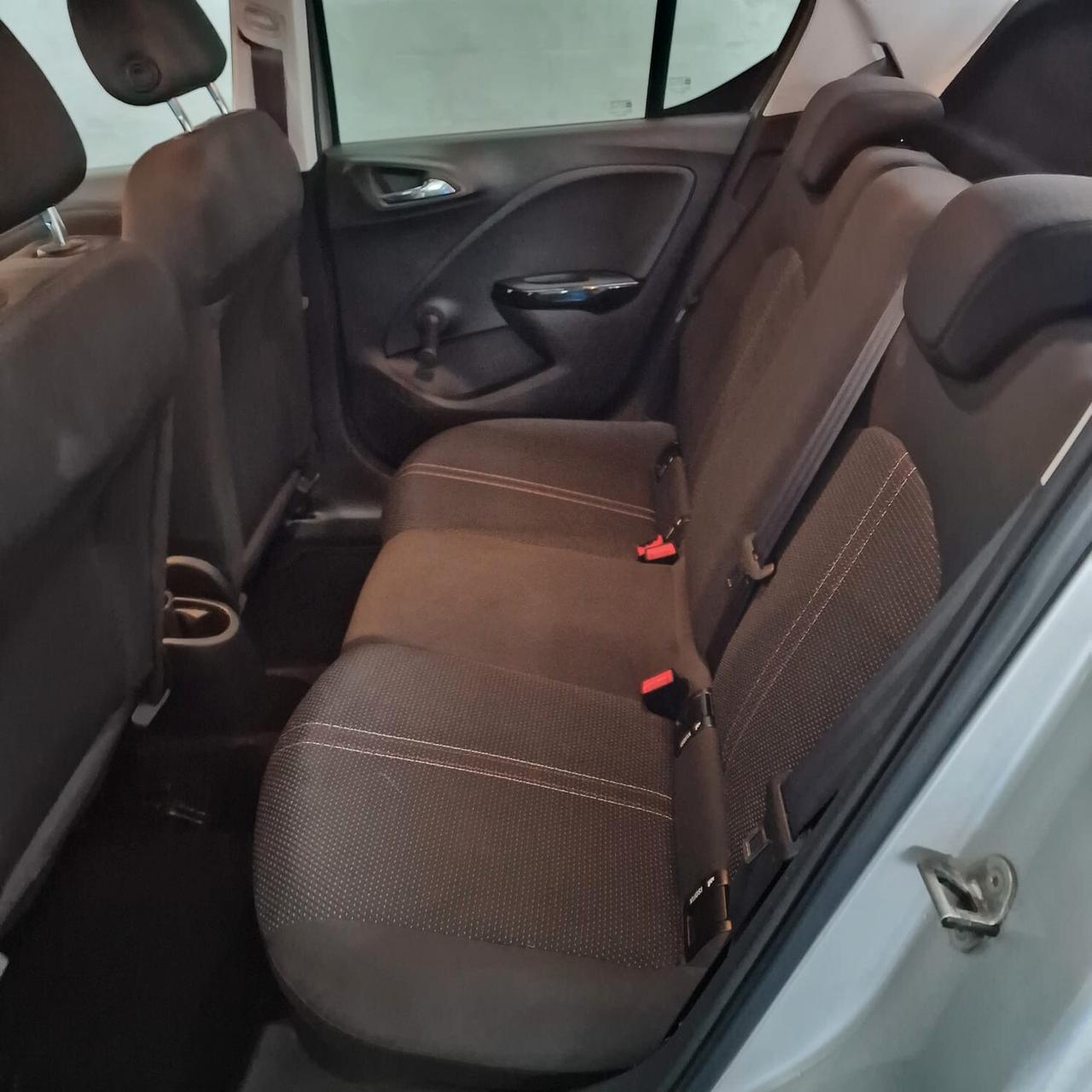 Opel Corsa 1.2 5 porte Black Edition