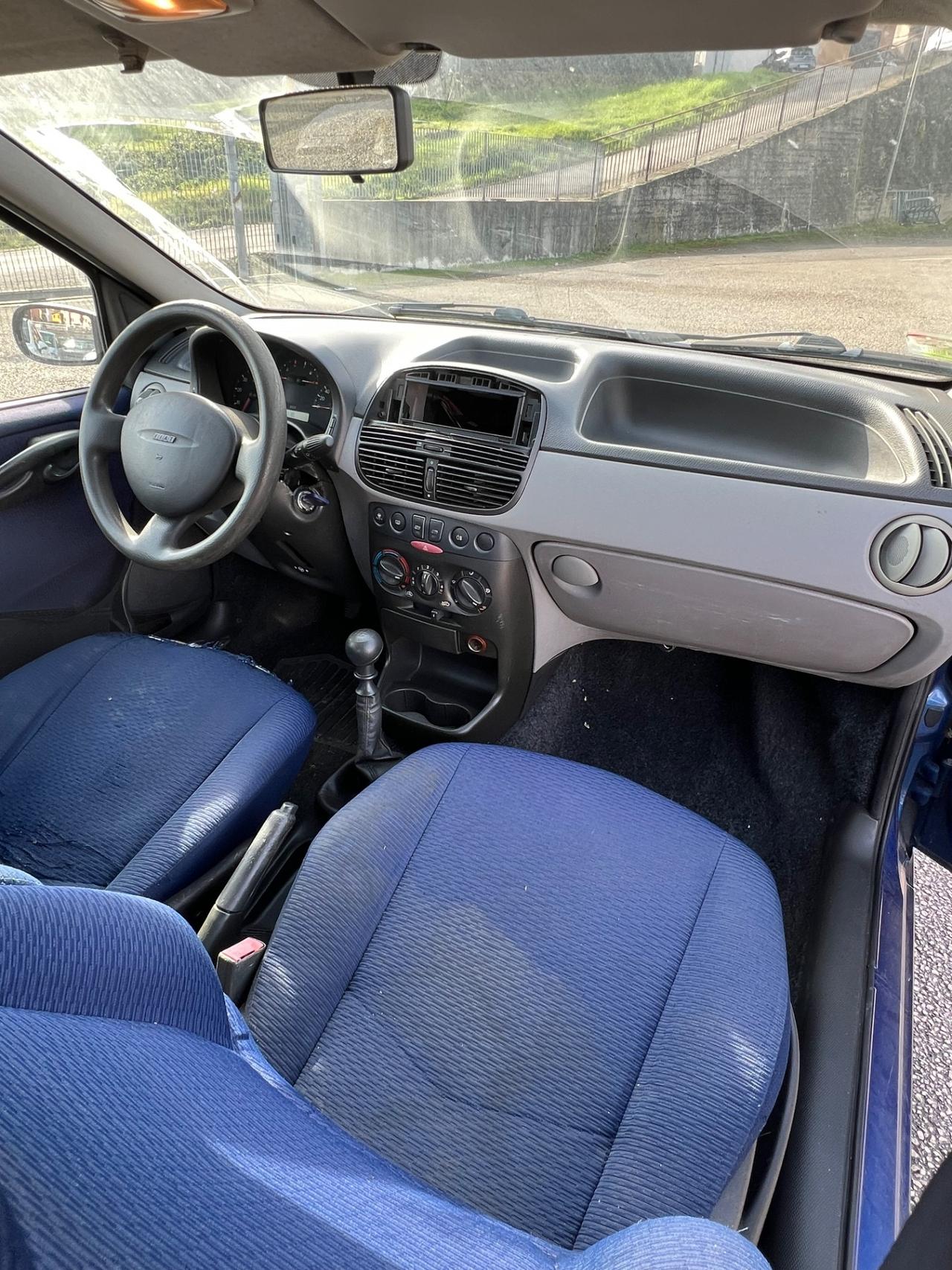 Fiat Punto 1.2i cat 5 porte Feel