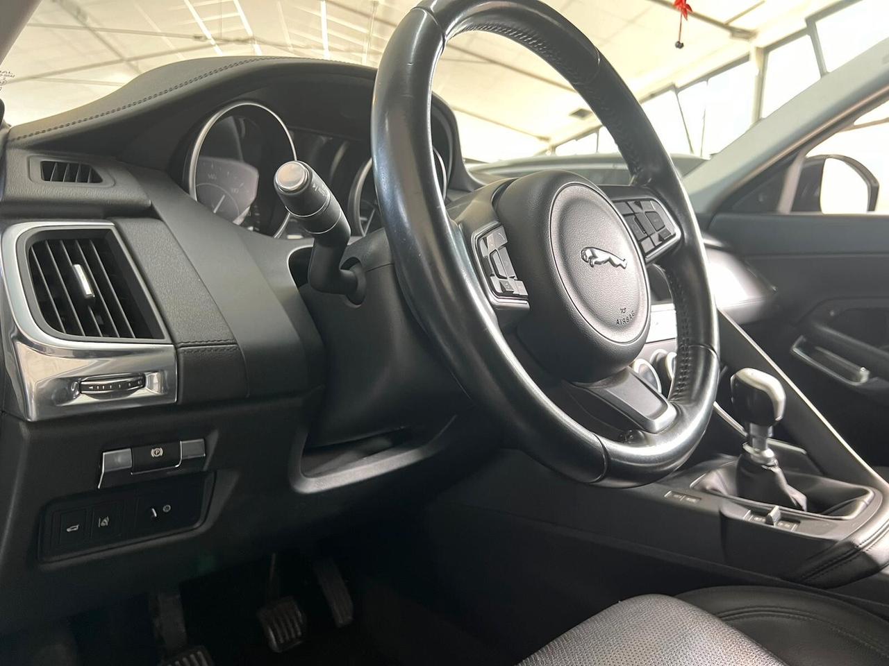 Jaguar E-Pace 2.0D 150 CV AWD R-Dynamic S