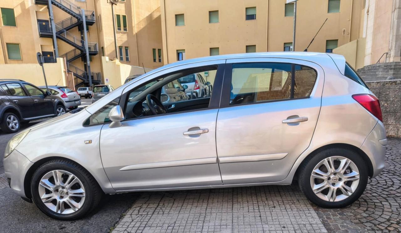 Opel Corsa 1.3 CDTI 75CV 5 porte Enjoy - KM 144000