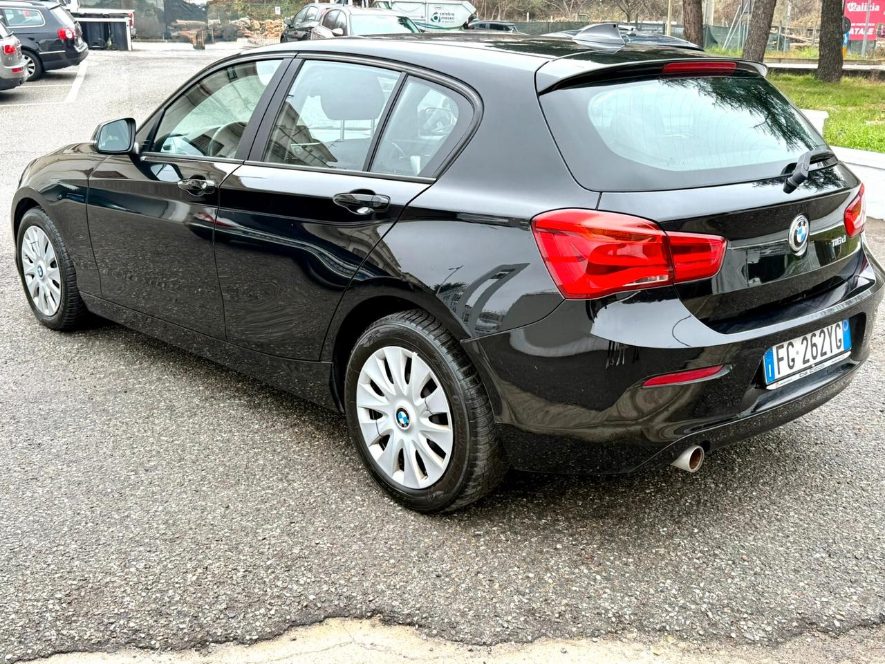 Bmw 116 116d 5p. Automatica Sport