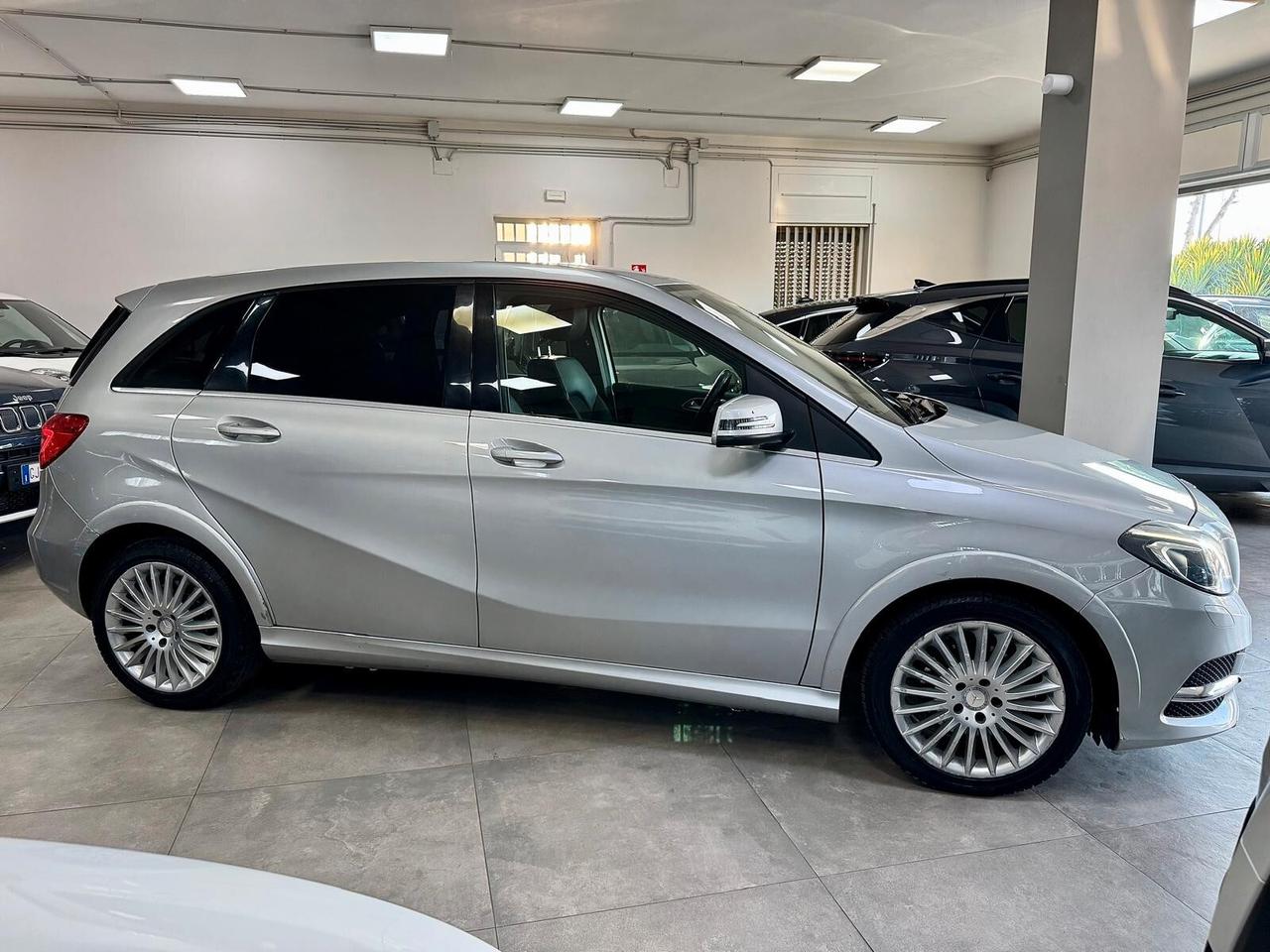 Mercedes B 200 NGD Automatic Sport 2015