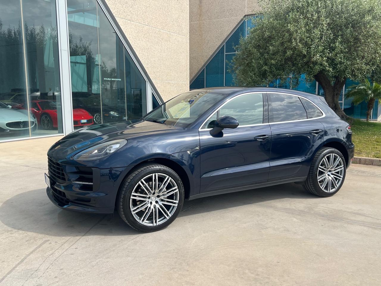 Porsche Macan 2.0 245cv pdk - possibilità noleggio no scoring