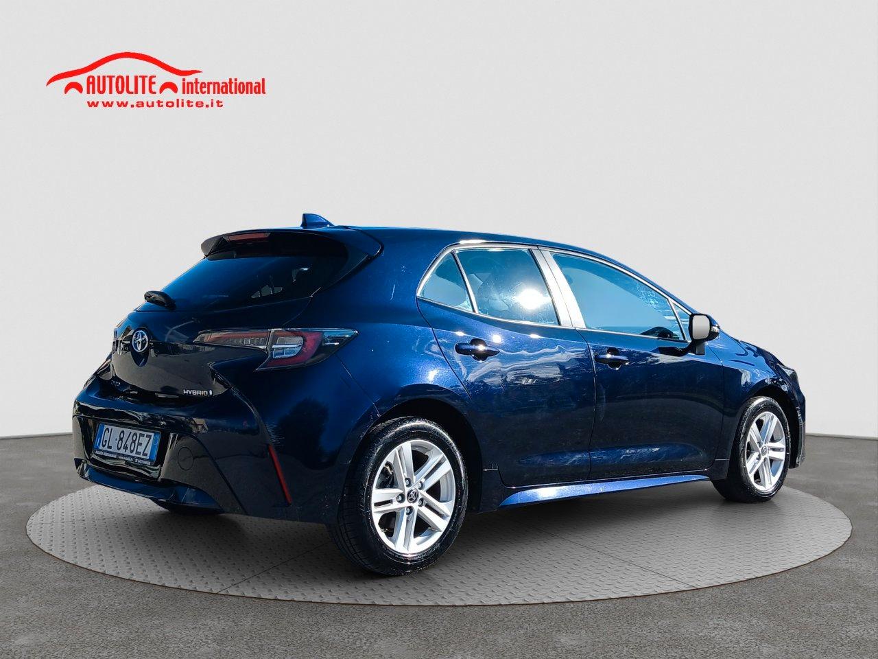 Toyota Corolla 1.8h Business cvt