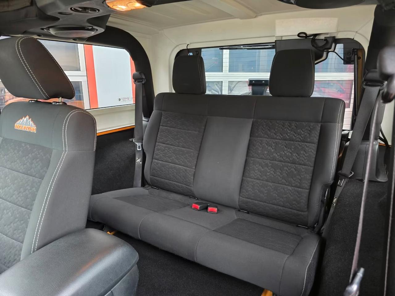 Jeep Wrangler Tettuccio rigido 2.8 CRDI Mountain