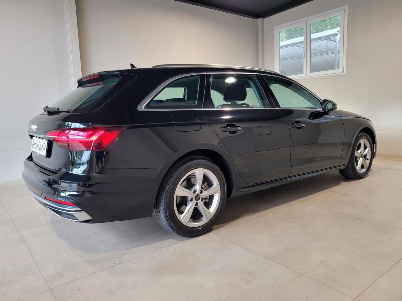 Audi A4 Avant 35 tdi MHEV S TRONIC NAVI MMI COCKPIT ACC LED
