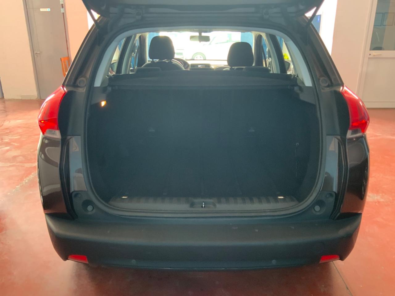 Peugeot 2008 1.6 e-HDi 92 CV Stop&Start Allure