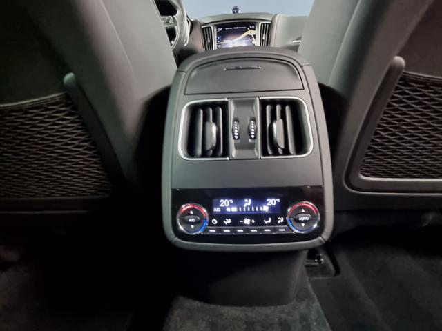 MASERATI Levante V6 Diesel AWD Gransport