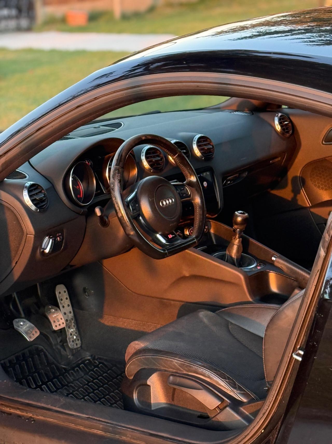 Audi TT Coupé 2.0 TDI quattro Advanced