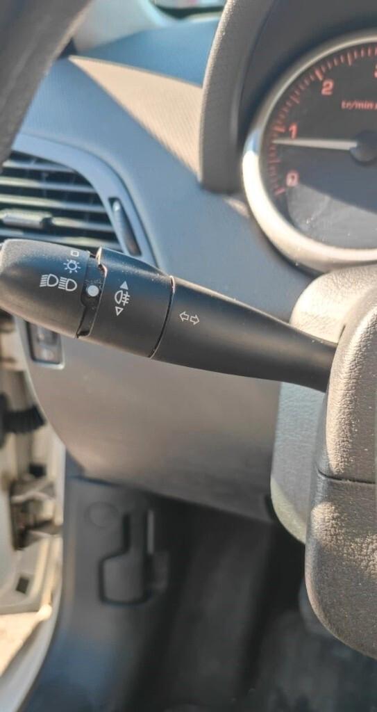 Peugeot 207 1.4 HDi 70CV Van 2018