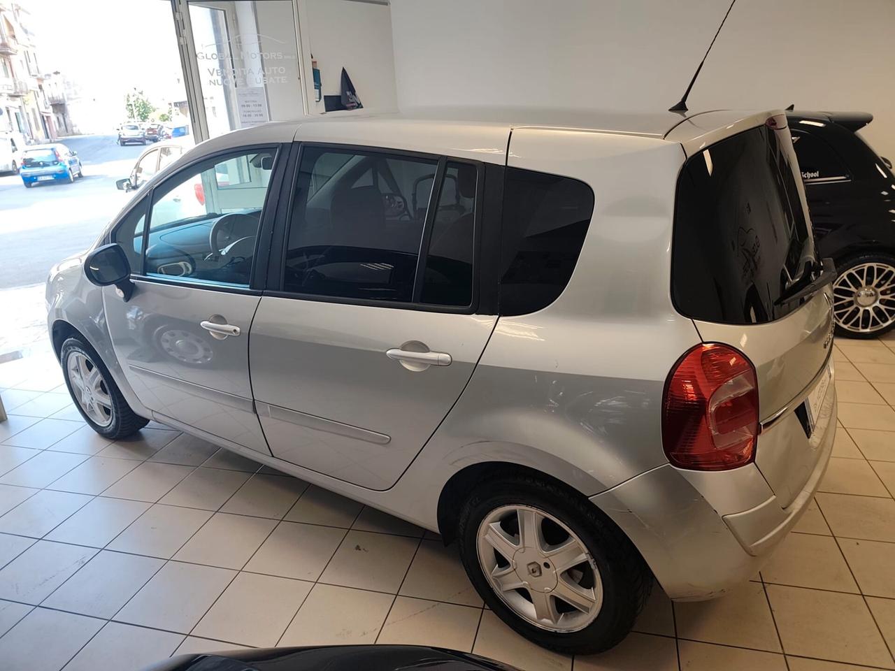 Renault Modus 1.5 dCi 85CV Dynamique