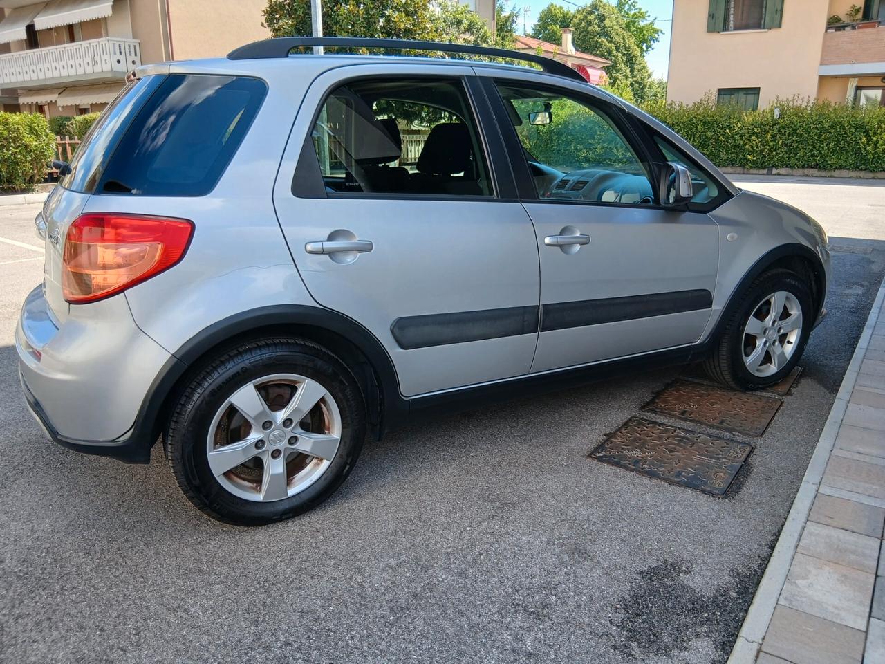 Suzuki SX4 1.6 16V Outdoor Line GLX con impianto GPL
