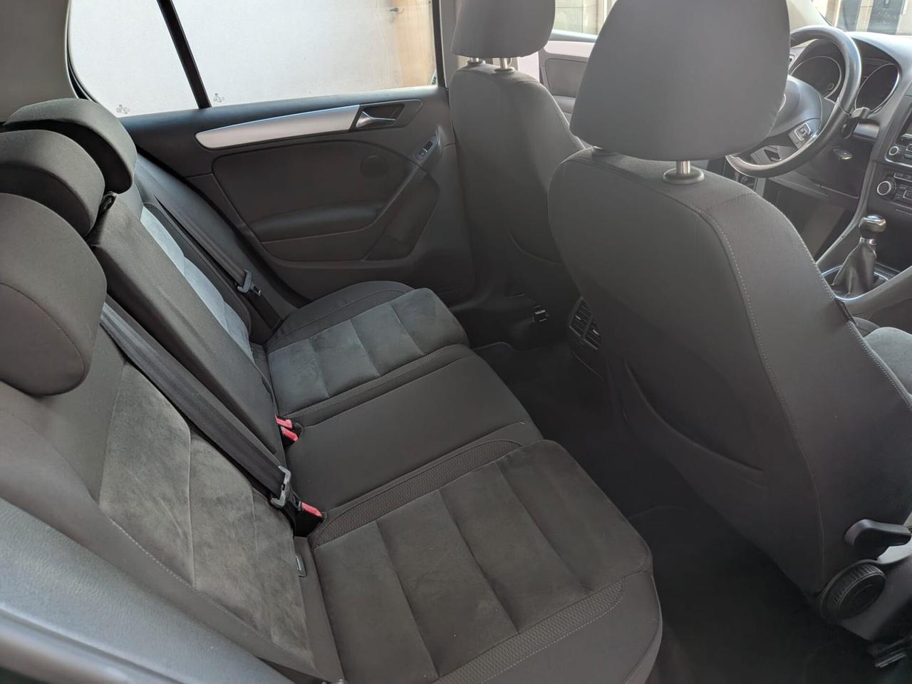 Volkswagen Golf 1.6 TDI DPF 5p. Highline