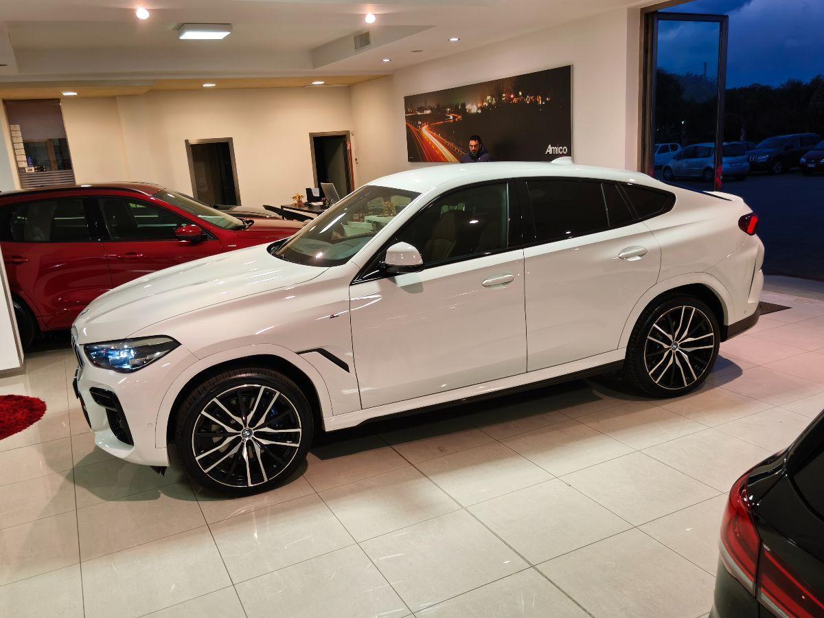 BMW X6 xDrive30d 48V Msport Cerchi 22