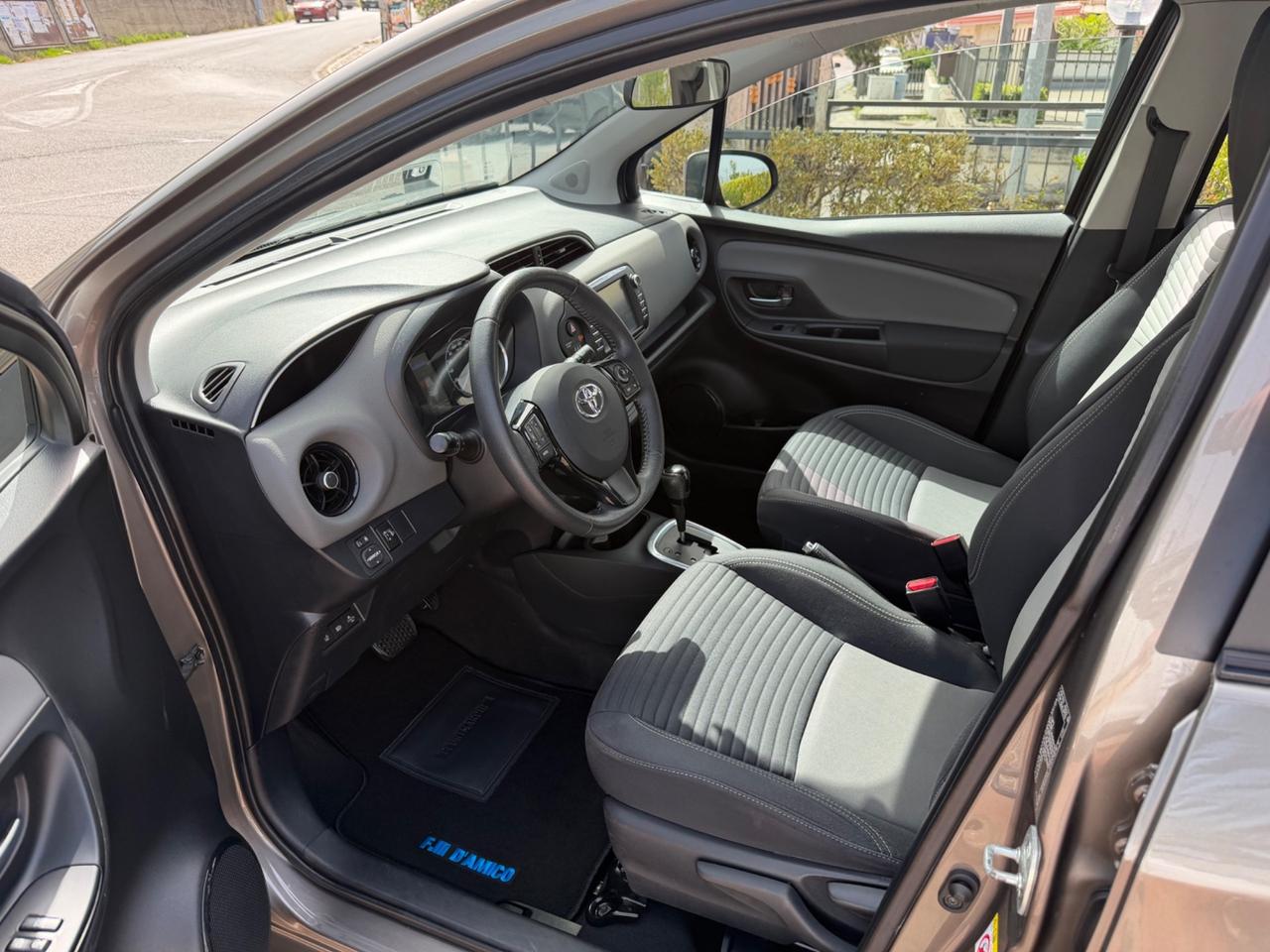 Toyota Yaris 1.5 Hybrid 5 porte Active