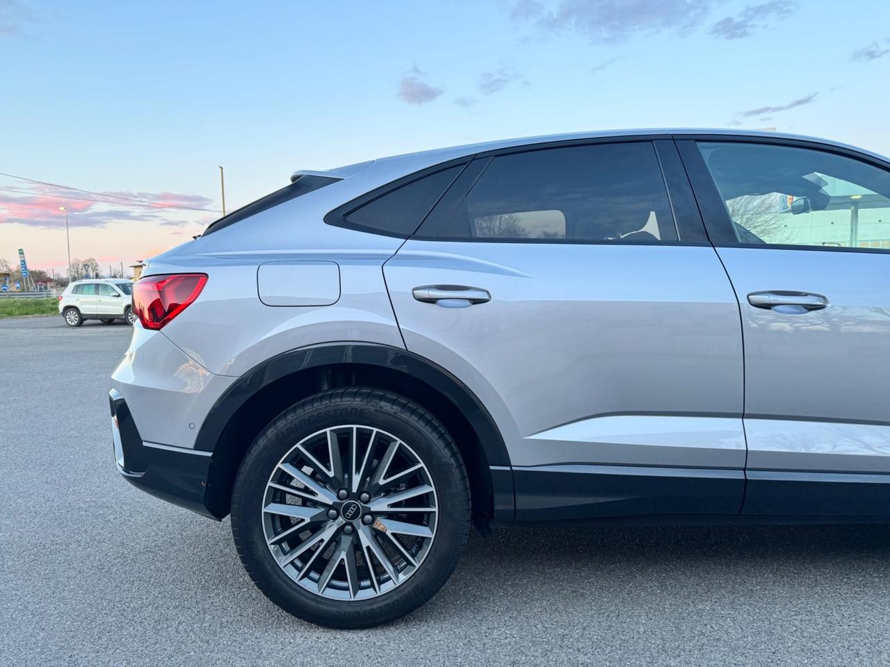 Audi Q3 SPB 35 TFSI S tronic line edition