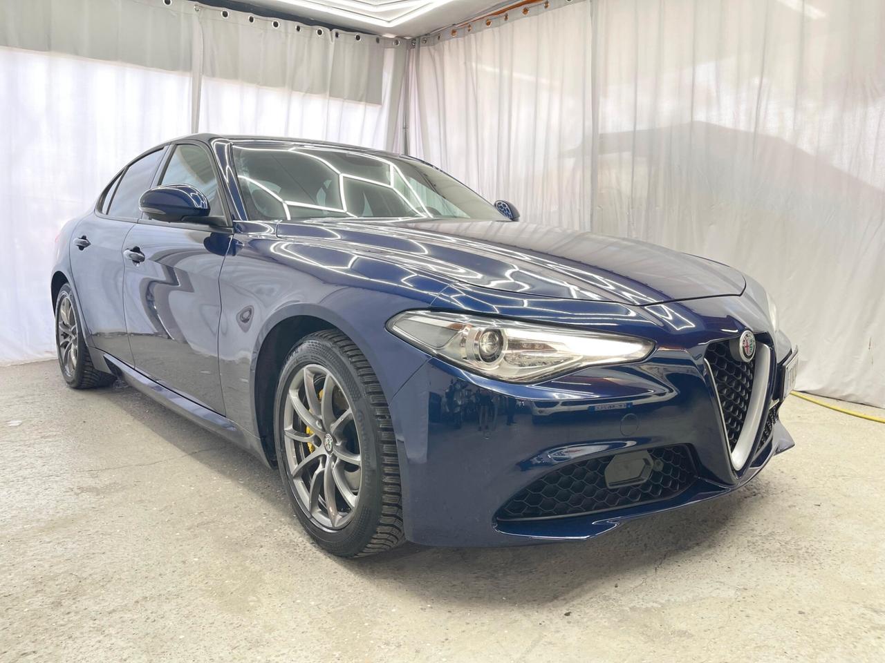 Alfa Romeo Giulia SUPER - AUTOMATICA CAMBIO F1 MISTO PELLE PRONTA CONSEGNA